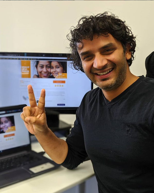 ArchiveDigi's tweet image. Last year, Amar cut down the time he spent in the shower to reduce the amount of water he let go down the drain.

By limiting the duration of his showers, he saved around 30 L of water per shower! He’ll be continuing his campaign this year in support of PeaceGeeks! @Trekkerpedia