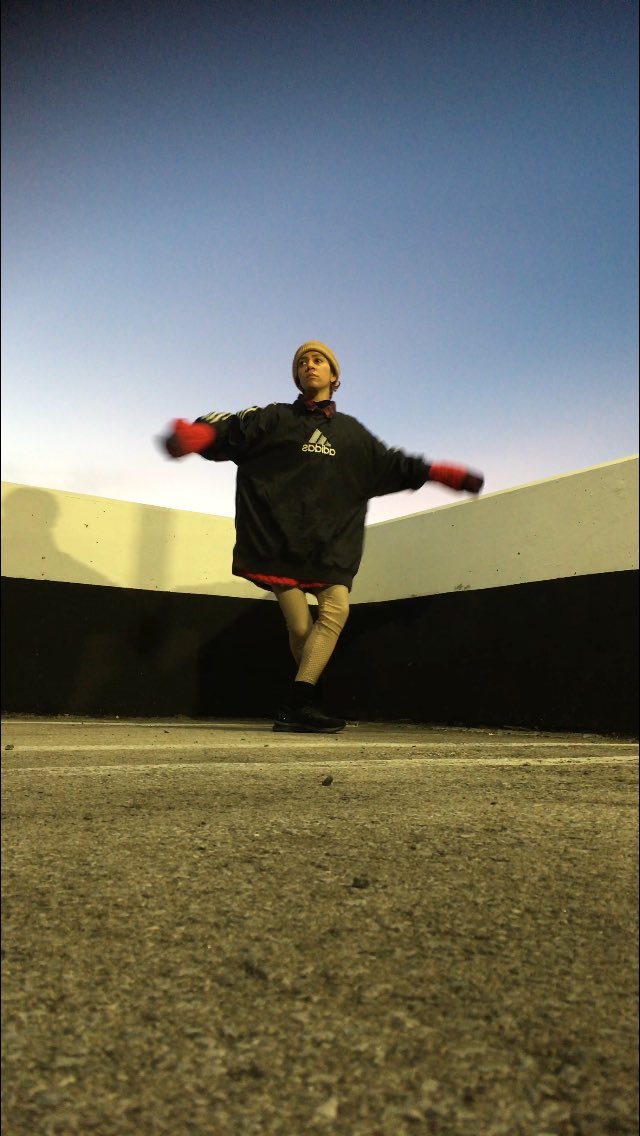 AlienKeaton's tweet photo. Cis men ruined this moment today as I was trying to take a dance video. Instead all you get is this blurry screen grab. https://t.co/TXa6iJvfU3