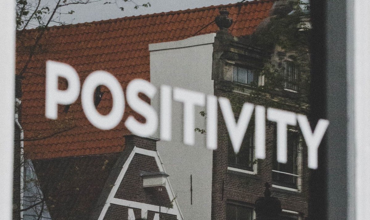 TrainingOrion's tweet photo. Here's a few tips on how you can turn your Negative Mindset into a Positive Mindset. Checkout our latest blog through the link below Now!

https://t.co/T4br9mlqtd 

#positivity #positivethinking #brainpower #businessgrowth #dream #attitude #consistency #mind #marketing https://t.co/itNT0Wknt6