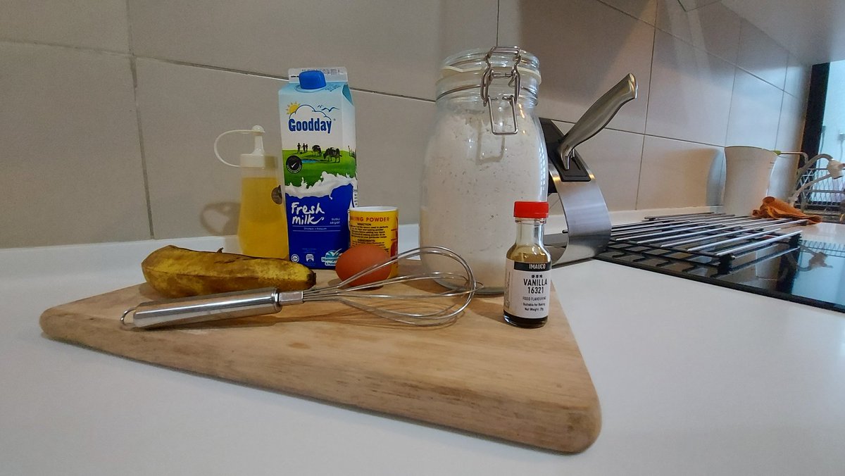My favourite Extended Tutor Time...breakfast making with the tutor group and discussing "how is year 11 going so far?"  and "what do we need to focus on to become more successful?" #gislearning