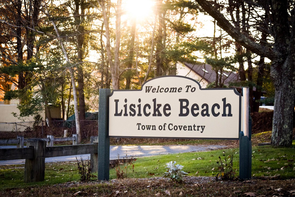 MFranceReport's tweet photo. Took a stroll through Coventry and Tolland this week to get acquainted and captured a few new stock photos to run with my stories. So much New England charm!
@JournalInquirer #CoventryCT #Tolland https://t.co/R2OjMUoLh4
