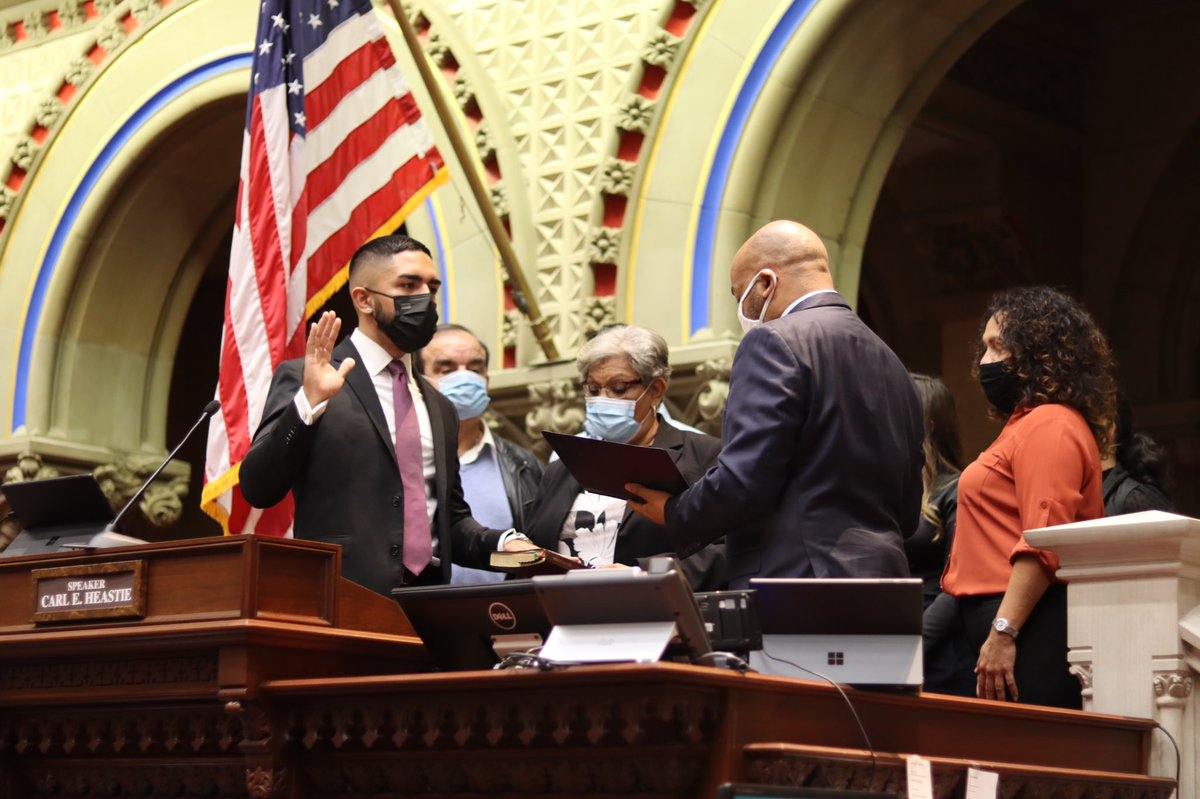 KennyBurgosNY's tweet photo. Today, I was proud and beyond honored to be sworn-in as the new Assemblymember for New York’s 85th District. I’m so thankful to all those who believed in me and my leadership.

I will serve our community with every fiber of my being and I look forward to making you all proud! https://t.co/zxI7S1U7tm