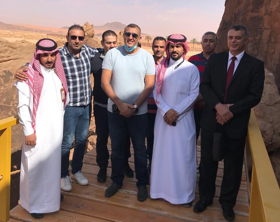 jubbahnews's tweet photo. زيارة | ⭕️

في زيارة ودية القنصل المصري الدكتور محمد المهدي يزور مدينة #جبة بضيافة الأستاذ وليد سعود الزيدان .. https://t.co/js8qSbJX73