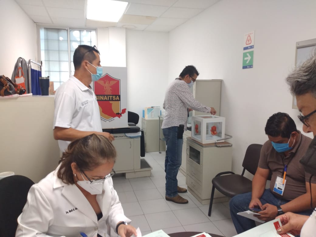 sinaitsa's tweet photo. Trabajadores afiliados a #sinaitsa en el estado de #tamaulipas ejerciendo su voto libre y secreto para escoger a sus representates sindicales del Comité Ejecutivo Seccional.
@palomitarelowde @valenzo14 @FEDESSPNacional https://t.co/2e29mcilo5