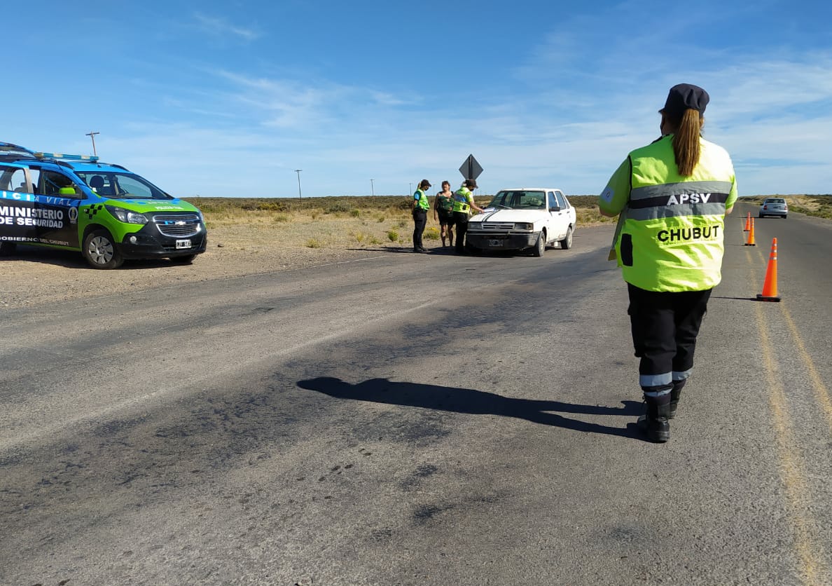APSVChubut's tweet photo. #AHORA #RAWSON 
Se llevaron a cabo controles de fiscalización en los ing a #PlayaUnion y Playa #Magagna, trabajo conjunto entre la Subsec de Seg Vial |#APSV y Policía del #Chubut. https://t.co/JBYIBZlKyz