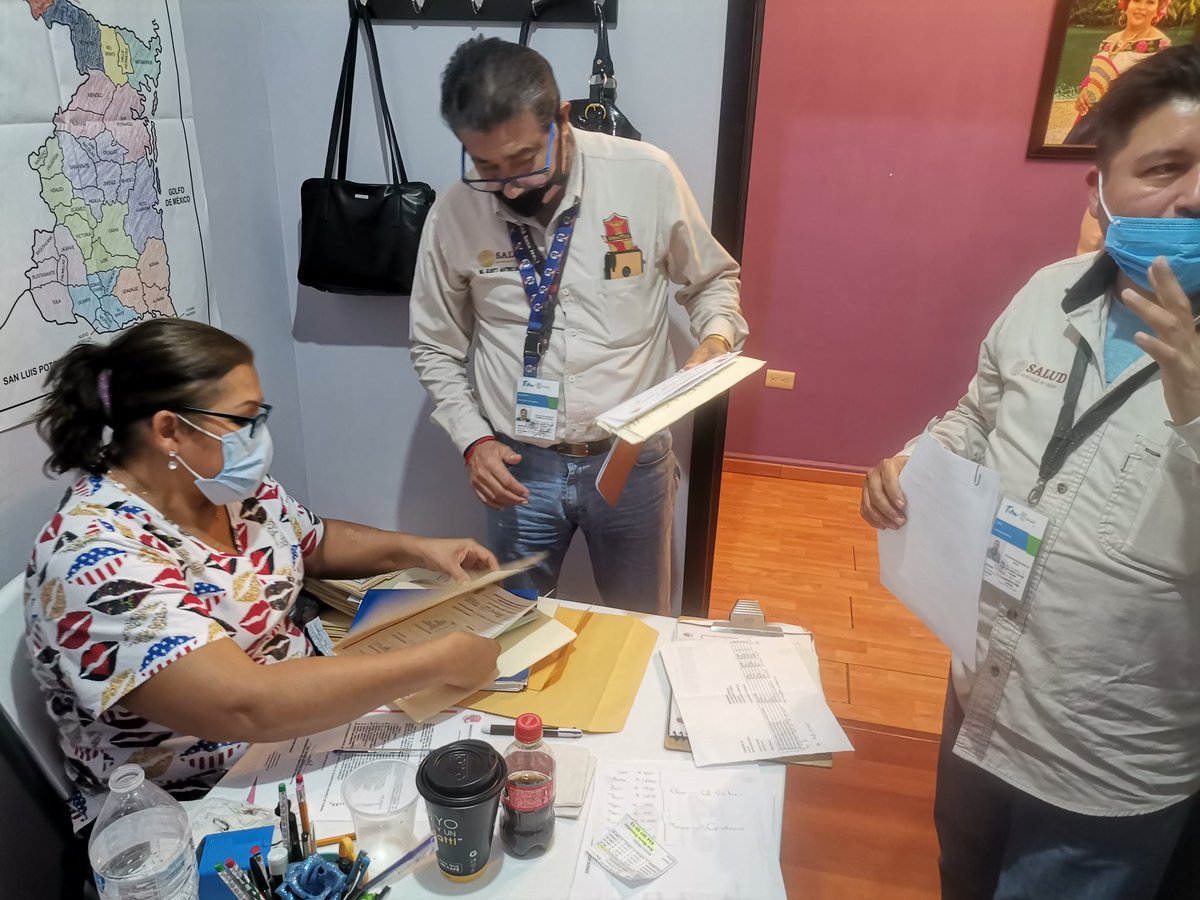 sinaitsa's tweet photo. El Comité Ejecutivo Nacional del #SINAITSA dándole certeza al proceso electoral de elección del Comité Ejecutivo Seccional de #Tamaulipas recibiendo las primeras actas de las casillas instaladas.
@palomitarelowde @valenzo14 @FEDESSPNacional https://t.co/Ri9FAVrjHR