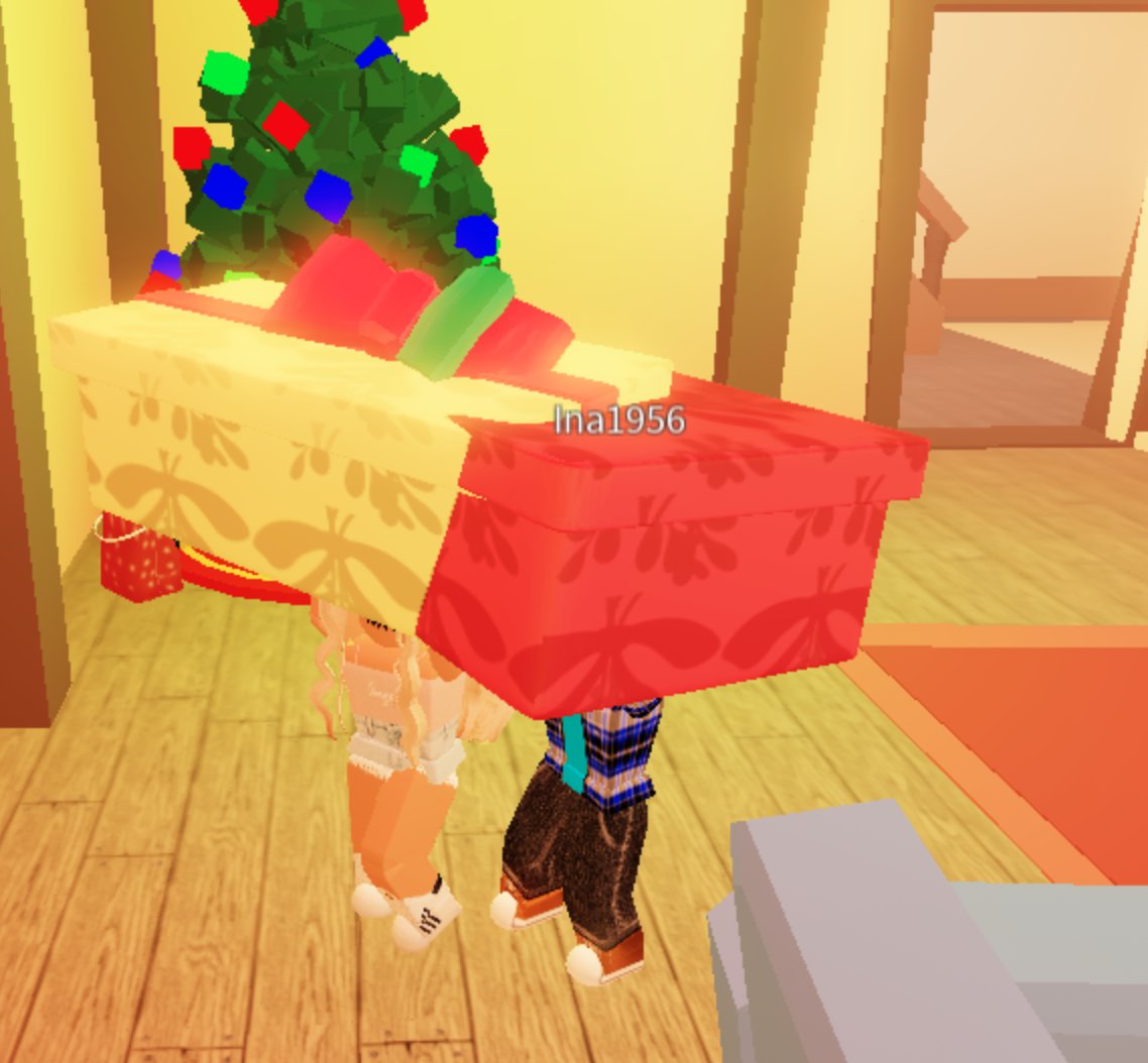 NotEmmie14's tweet photo. @rWonuf Played saving Christmas story! We had a lot of fun thanks so much! https://t.co/voGPtfHiYy