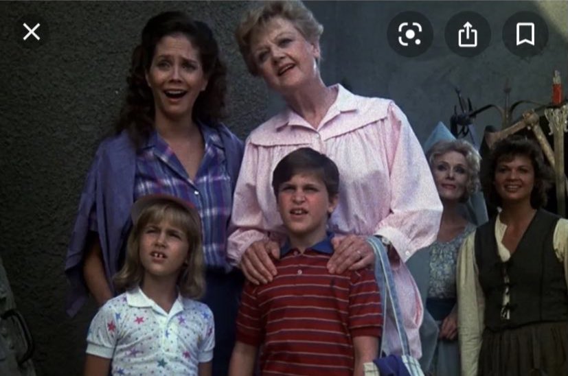I howled when I spotted this one: a young JOAQUIN PHOENIX! Credited in the episode as Leaf Phoenix, the name he apparently picked for himself as a child actor, which just adds to the fun. Acting alongside his actual sister, Summer Phoenix (S1E9)