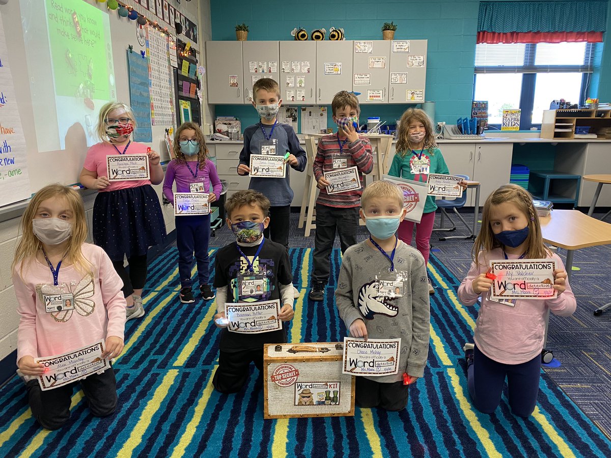 moore2luvnfirst's tweet photo. Congratulations to these new “official” word detectives who earned their badges, certificates, and word scanners today. #SSDA #topsecret https://t.co/cd1uNJzX9U