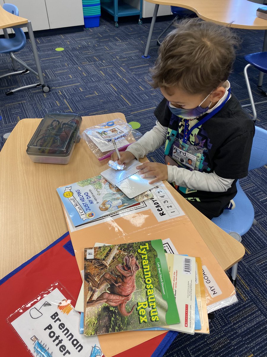 moore2luvnfirst's tweet photo. Congratulations to these new “official” word detectives who earned their badges, certificates, and word scanners today. #SSDA #topsecret https://t.co/cd1uNJzX9U