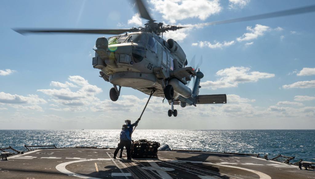 USNavy's tweet photo. @USNavy photos of the day: #USSWilliamPLawrence transits #PanamaCanal, #USSRonaldReagan ordnance move, #USSShiloh #FltOps and @USMC and #NMCB1 practice airfield repair. β¬οΈ info & download β¬οΈ: https://t.co/ugYtg36zaQ https://t.co/uN5IKX4VYg
