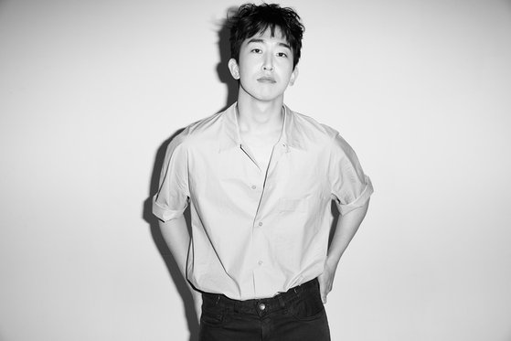 JTBCstudios's tweet photo. [#이승국] 유튜버 이승국, JTBC스튜디오와 전속계약…장성규와 한솥밥

https://t.co/joOzgrPVB4

#천재이승국 #이승국 #JTBC스튜디오 https://t.co/tFpXYdIly2