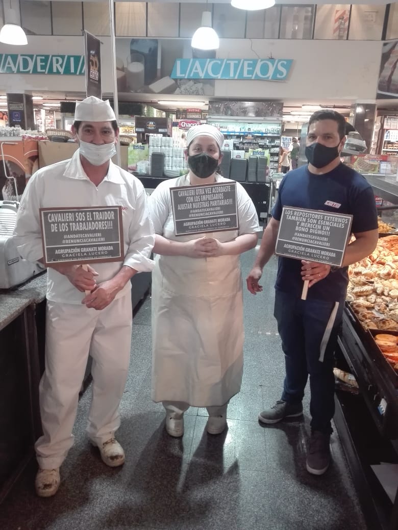 diegodas52's tweet photo. #andatecavalieri
#reninciacavalieri
No representas a los trabajadores
@ibocortez49 
@SubOrganizacion 
@MuerzaRamon 
@aldecoto https://t.co/MFNCGTmneu