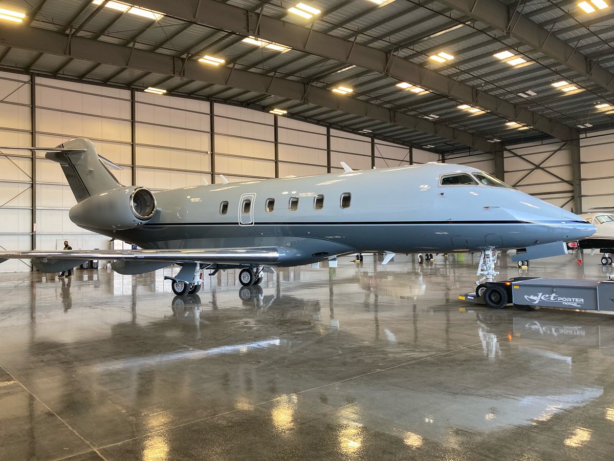 AerlexLawGroup's tweet image. We are back at it at the #AdvancedAir hangar 🛩 shooting the #SuperLawyers article. President of Aerlex, Stephen Hofer has now been awarded the “Super Lawyer” title for 12 consecutive years ⚖️
.
.
#aviation #aircraft #jet #Aerlex #bizav #StephenHofer #aviationlawyer #Challenger