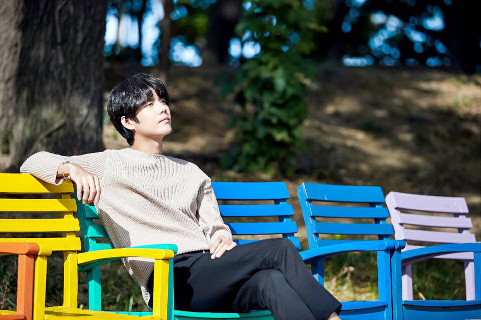 💫#KIMKYUJONG ONLINE MINI CONCERT💫

#SS501 メンバー #キムキュジョン の #オンラインライブ❤️

🗓2020/12/13(SUN)

🎪#FCLIVE

SHOW 1💫13:00 KST
 fancafe.jp/shop/item.php?…

SHOW 2💫16:00 KST
fancafe.jp/shop/item.php?…
⚠️TICKET OPEN▶︎11/14(SAT)12:00

#김규종 #온라인라이브 #onlinelive