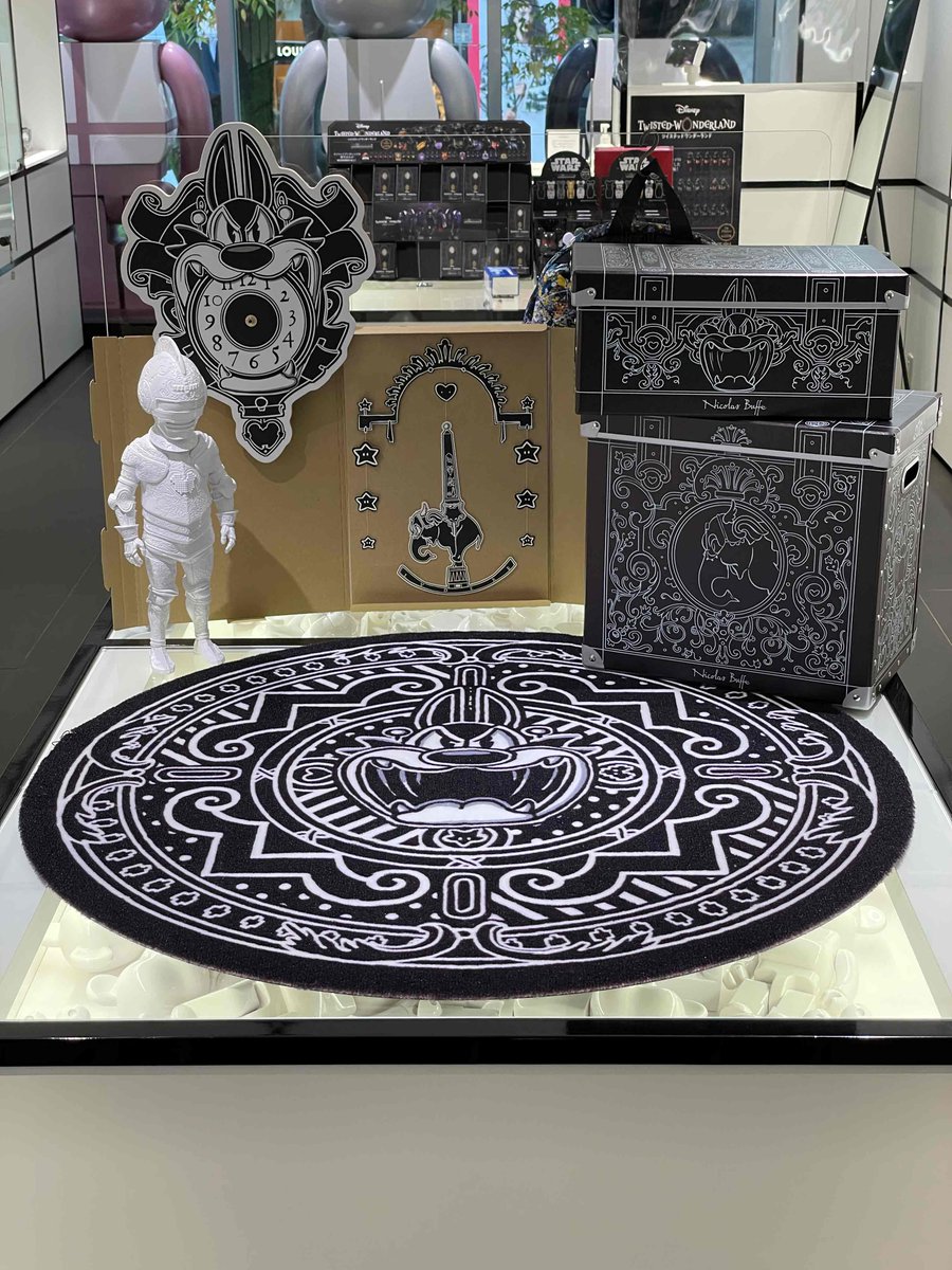 MEDICOM_TOY's tweet photo. 【Today’s MEDICOM TOY PLUS】
今世界が注目する芸術家ニコラ・ビュフ。
ヨーロッパの伝統的な美意識と日本やアメリカ由来のサブカルチャーを融合し、彼独自の世界観を表現したアイテムを店頭にて大展開中!是非その目でご覧ください!
#medicomtoy #メディコムトイ #ニコラビュフ #nicolasbuffe https://t.co/4wqggkw7rE