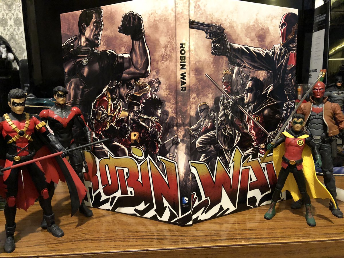 EltdPodcast's tweet photo. It’s brother against brother! #Robin75 #Robin80 #DCOCD https://t.co/UUPkd3SwmK