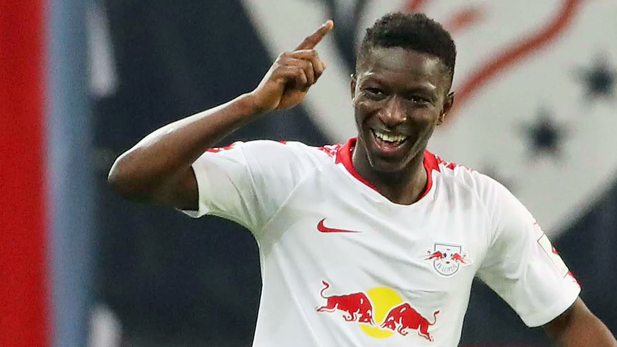 15. Amadou Haidara:El actual 8 del Leipzig, y un proyecto de futuro que ya se va asentando en el presente de los sajones.Este curso ha sido titular en todos los partidos a los que fue convocado (7), excepto en uno. Ya ha conseguido 3 goles.