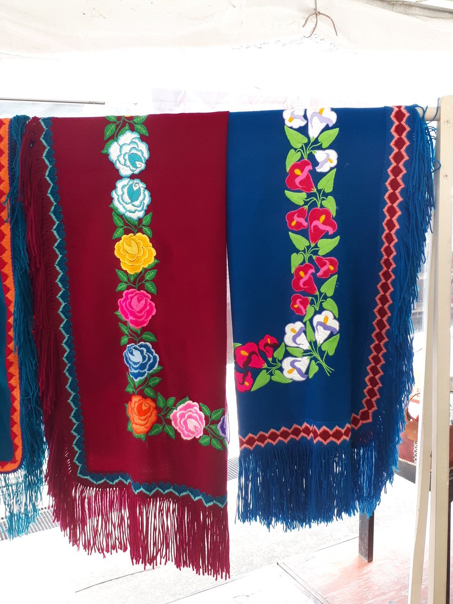 Hermosas artesanias en el #MercadoArtesanal de Jujuy 
Region Yungas!!! Desde hoy hasta el sabado de 10 a 21 hs!! Con protocolos de bioseguridad en Plaza Vilca!