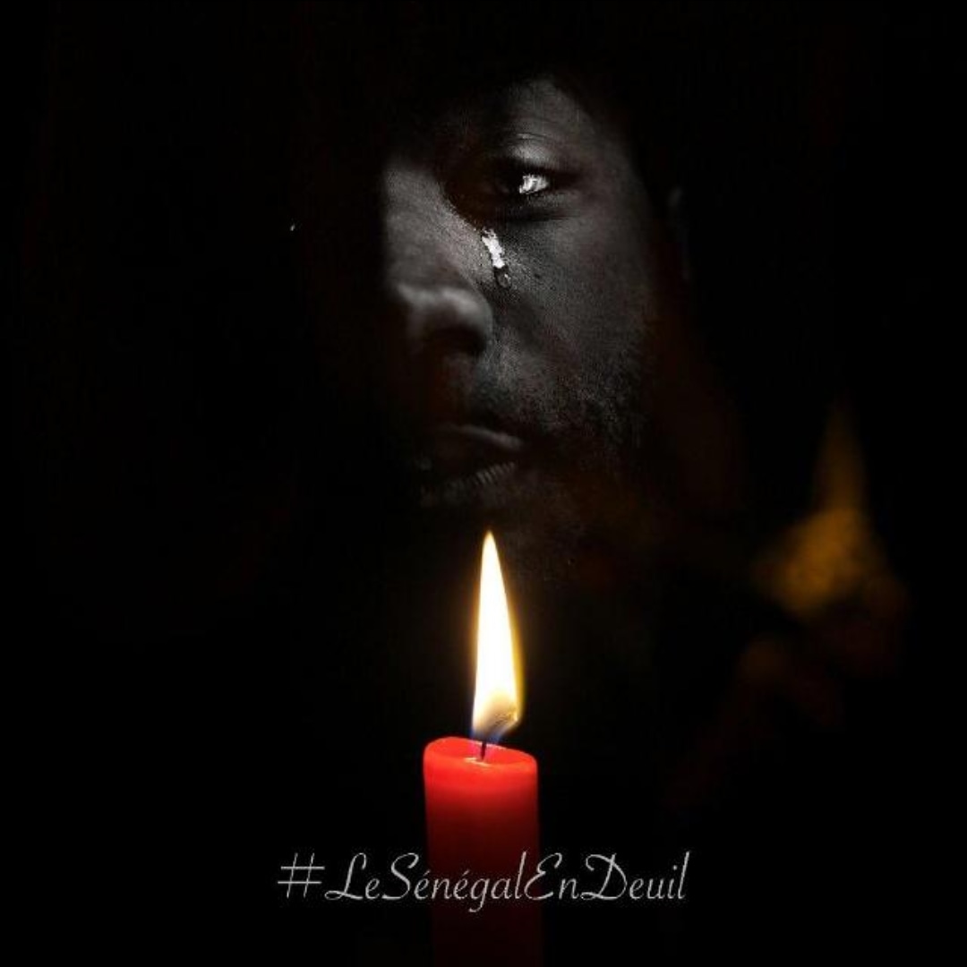 blackebarry's tweet photo. #LeSenegalEnDeuil https://t.co/7PRzCvaosH