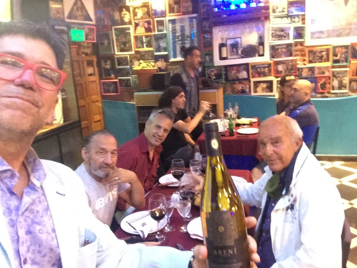 FABIANBANCHERO's tweet photo. ^^ Jueves @guillecorralon @juanmanuelfunes @aldofunes Saludos a #LaPlazaVirual https://t.co/56QeGE5PZ2