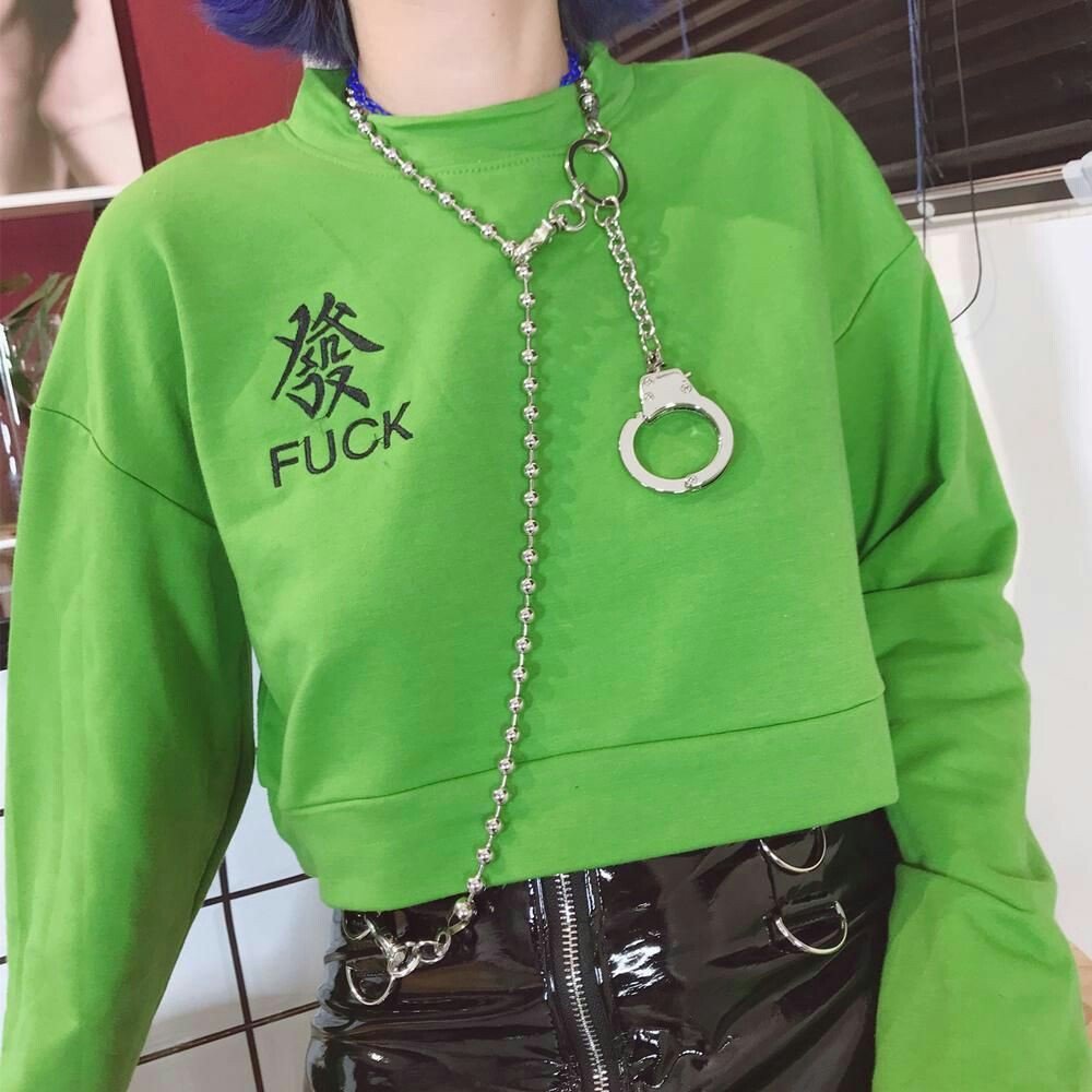 Femboy Friday~💚 Virgil fucked up the photo, so you can't see the black leather skirt I'm wearing, but oh well-