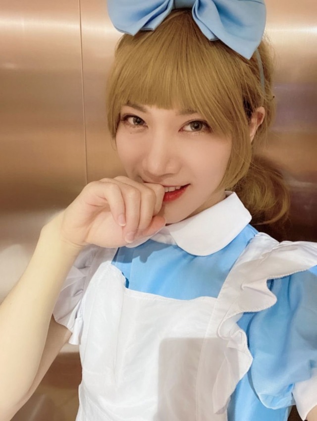 Aster_oidGalaxy's tweet photo. It's unfair that I don't look this pretty as a girl #TENalice #WayVprincess #WayV_TEN https://t.co/G1FlcBTl7e