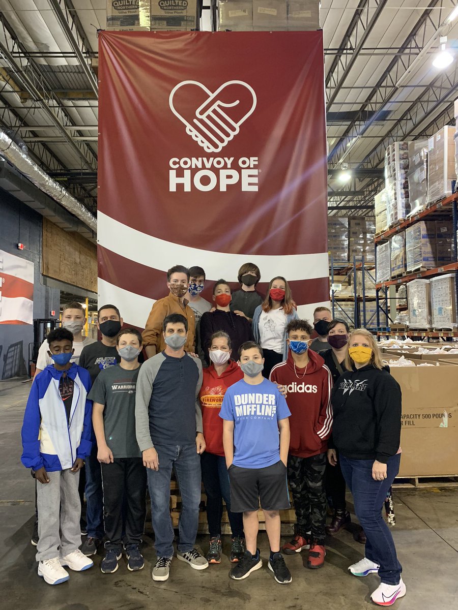 SeminoleBaptist's tweet photo. Serving others is so joyful. It is living the gospel that we hold so dear. We are delighted to serve with our partners at @ConvoyofHope. Christlike service beyond the walls and into the community. Thank you to this Seminole Group for living the gospel and leading by example. https://t.co/MidGhvxRtS