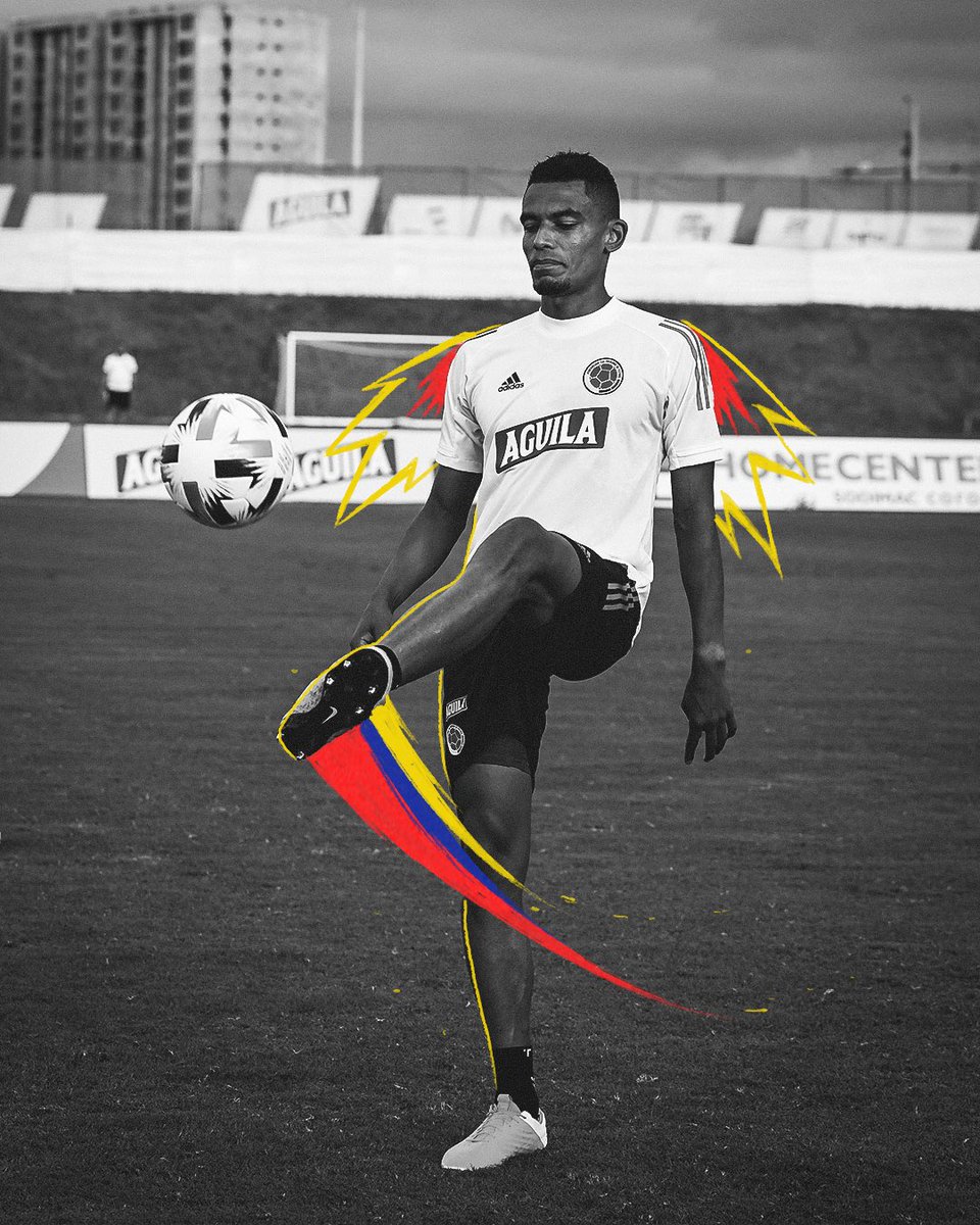 FCFSeleccionCol's tweet photo. 📸 ¡Con todos los poderes! 💥🧤⚡🎩⚽🥅🛡

¡Estamos listos! 🔝💪

@williamtesillo 

#VamosColombia 🇨🇴 https://t.co/H7PZsFoyf7
