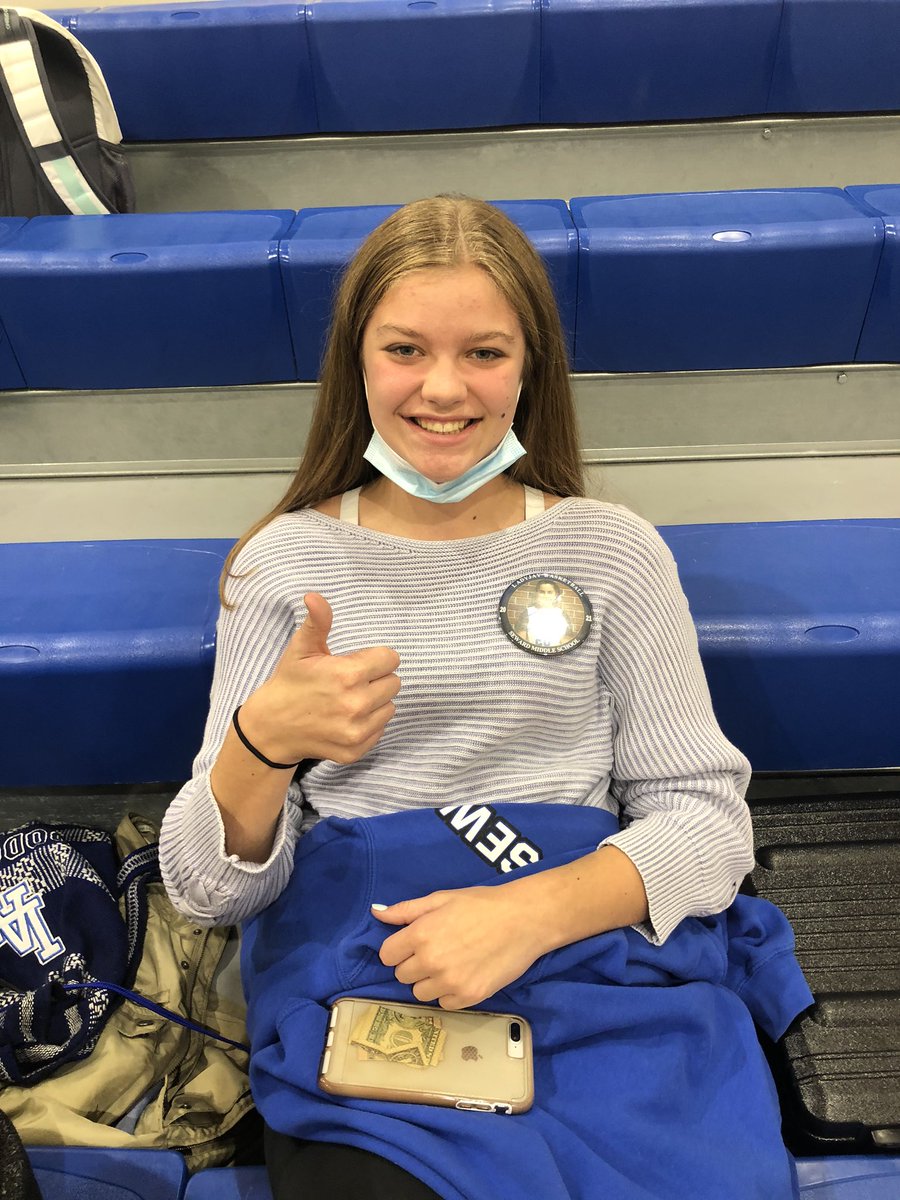 cubsfan18's tweet photo. Good wins for the @SewardBlueJays 8th grade middle schoolers over Barr MS. Great effort on both ends. Love getting the first W of the year. Back at it tmw am. We missed Jeffi tonight so we had her there in spirit... or on a button!!! #rolljays #EandA https://t.co/8Nw062PNxH