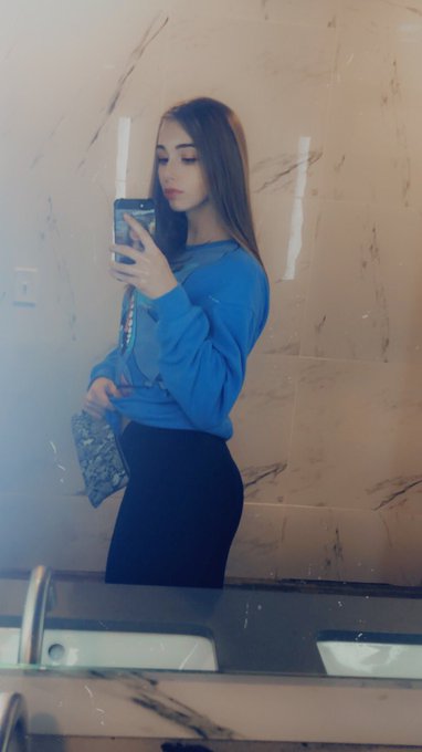 My ass looks amazing in these pants. 🤩🤩🤤🤤🤤 https://t.co/JlrqmaUZG0<a href="/tag/miami"class="tags"><span>#miami</span></a><a href="/tag/model"class="tags"><span>#model</span></a><a href="/tag/folloforfolloback"class="tags"><span>#folloforfolloback</span></a><a href="/tag/cashapp"class="tags"><span>#cashapp</span></a><a href="/tag/cashappfriday"class="tags"><span>#cashappfriday</span></a>