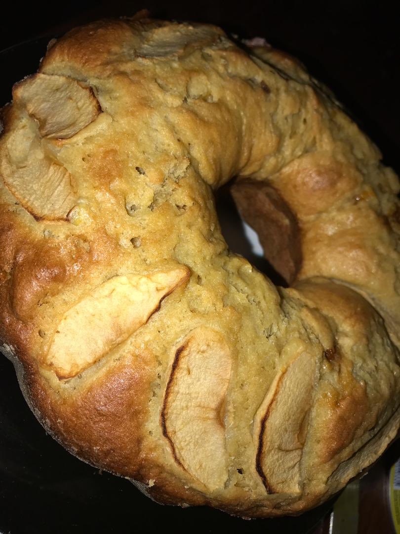 LaetitiaYvana's tweet photo. Alorrrs, depuis peu j’ai commencé à exercer une activité à mes heures perdues; la vente des gâteaux uniquement faits maison et sous commande. Certes y’en a qui le font déjà ici mais qui ne tente rien n’a rien, donnez moi alors une chance aussi de conquérir vos papilles...🥺🤲🏾 https://t.co/iLt8l1VfFW