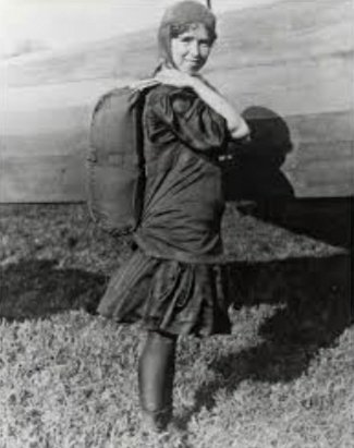 One day Tiny saw the travelling troupe Charles Broadwick's World Famous Aeronauts perform parachute jumps from a hot air balloon and decided to join them. She took Broadwick's surname from then on and was billed as The Doll Girl.3/