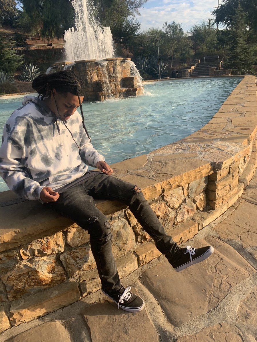 Lildidukno's tweet photo. #FlyMoneyShit Coming Real Soon.. Y’all Want A Visual Off The Tape? 😤💸💰 https://t.co/AOuU3amWen