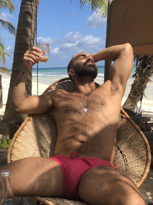 Hi twitter babies. I miss you all. But I&rsquo;m here. 😊 #tulumbeach https://t.co/y0KoIY6WAe<a href="/tag/tulumbeach"class="tags"><span>#tulumbeach</span></a>