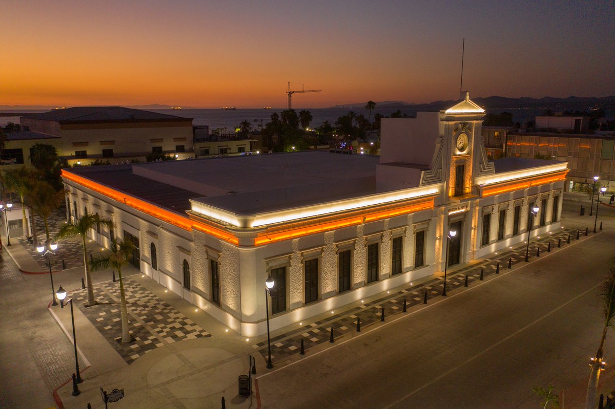 cmendozadavis's tweet photo. El Museo de Arte de Baja California Sur @muabcs, es nuestra huella, pero también nuestra imaginación. Sobre todo, nuestra rebelde, empedernida, ilusión de que tenemos ya, aquí, un mejor futuro. https://t.co/4m9P5CS1xO