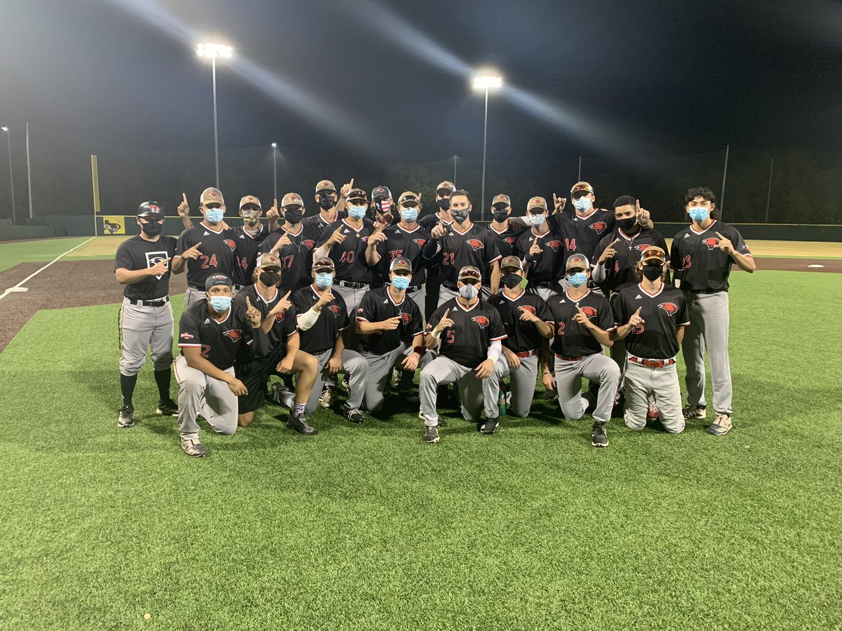 UIW Baseball tweet media