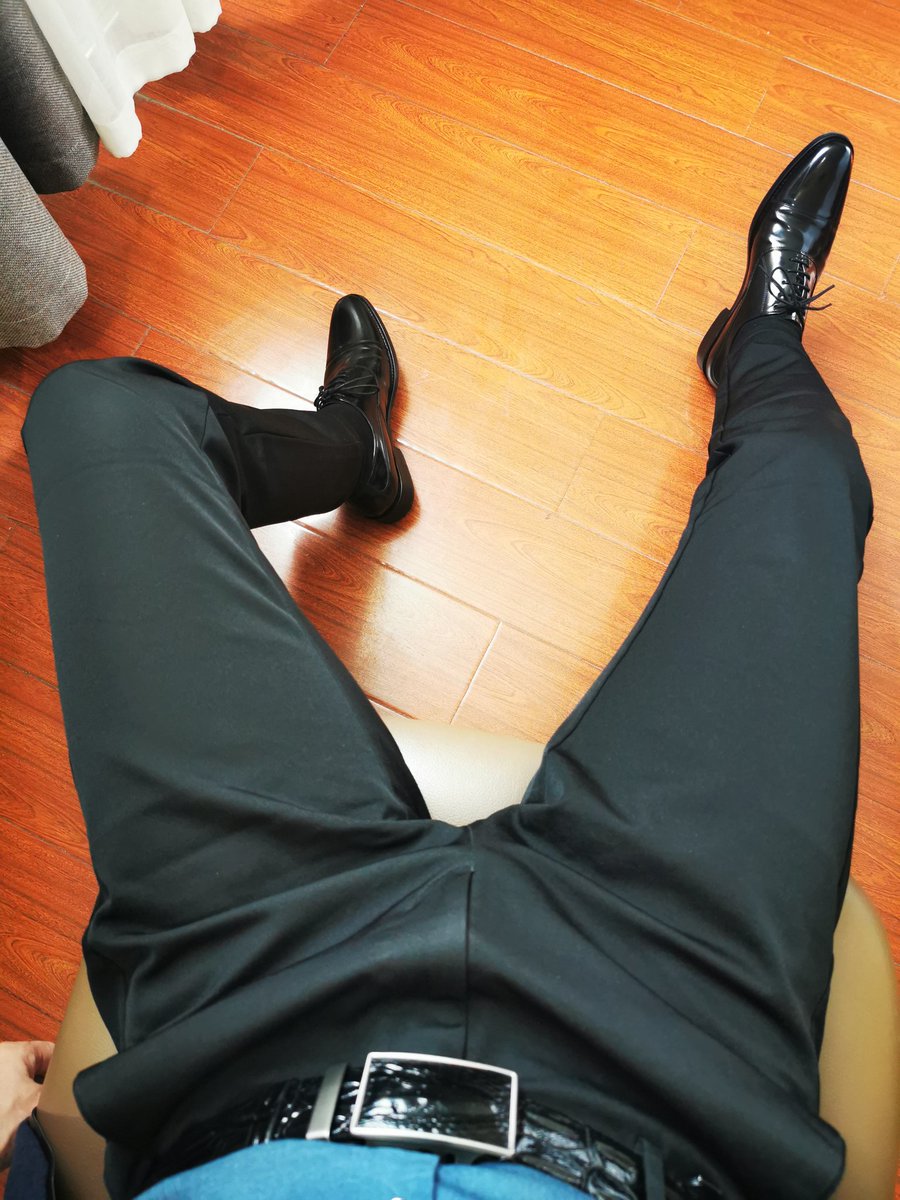 S04618404's tweet photo. 回西安了，西安的正装控好像很少， https://t.co/6zJz8F3wGt