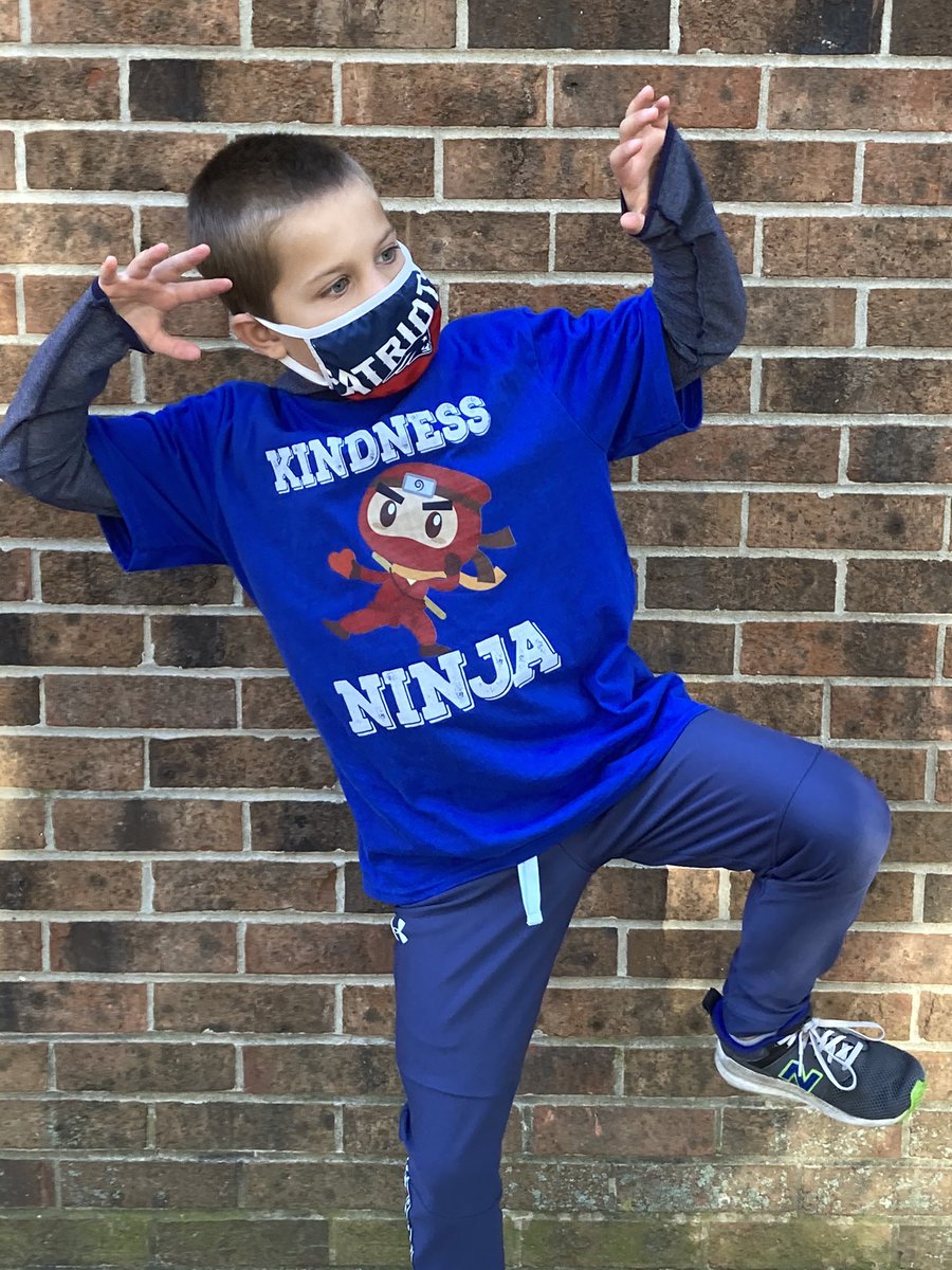 Boy do I feel safe this year with this kindness ninja in my class! 

Don’t forget to wear YOUR kindness shirt, or positive message to school tomorrow for world kindness day 🌎✌🏽❤️🧡💛💚💙💜 #WorldKindnessDay #morrisonrockskindness