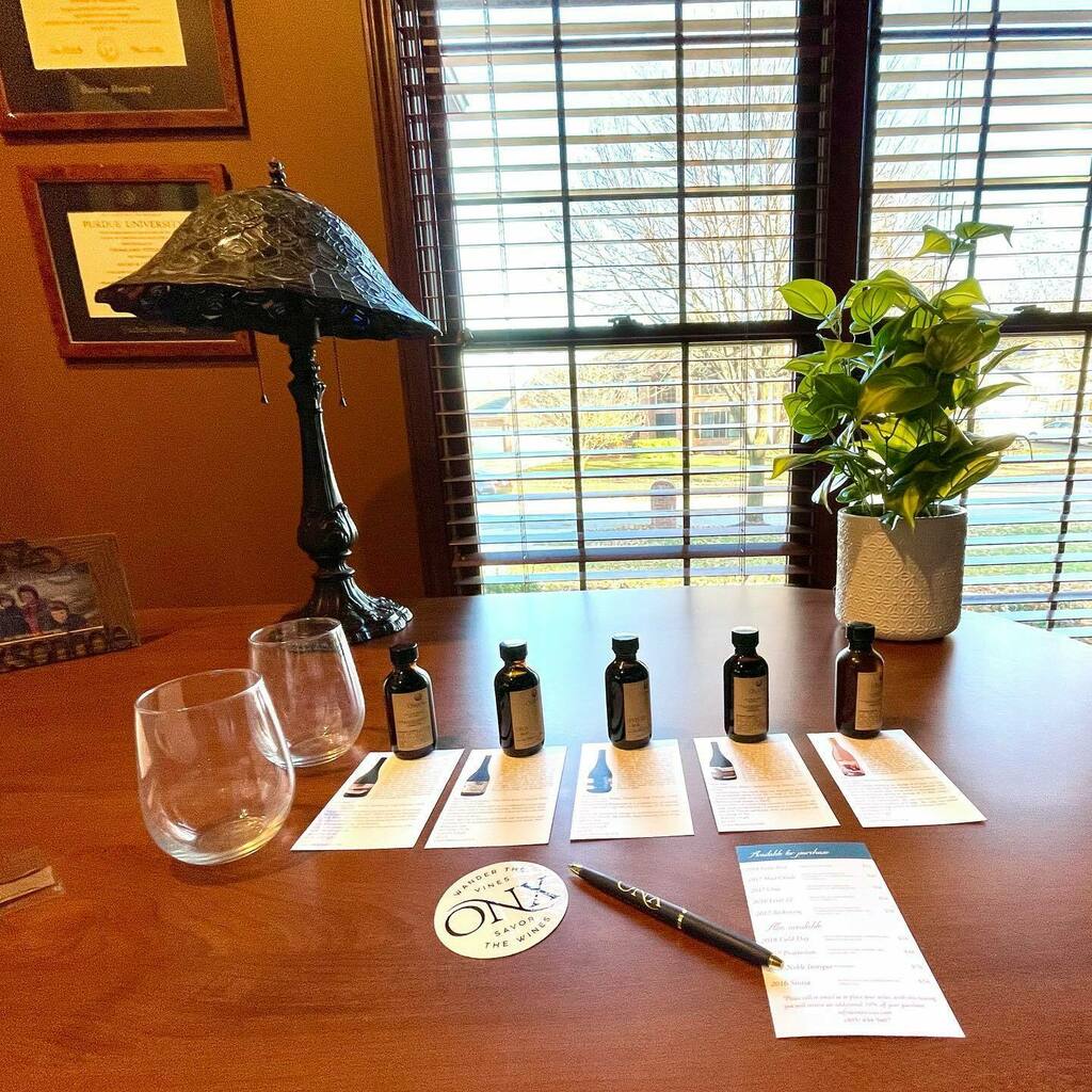 tittelba's tweet photo. Home office break....virtual wine tasting with @ktittelbach #wine #winetasting #onx #onxwines #officebreak #instagram https://t.co/kp62KMWhYO