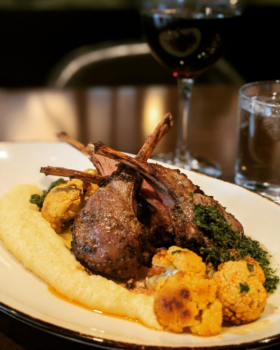 Flower & Wolf tweet media