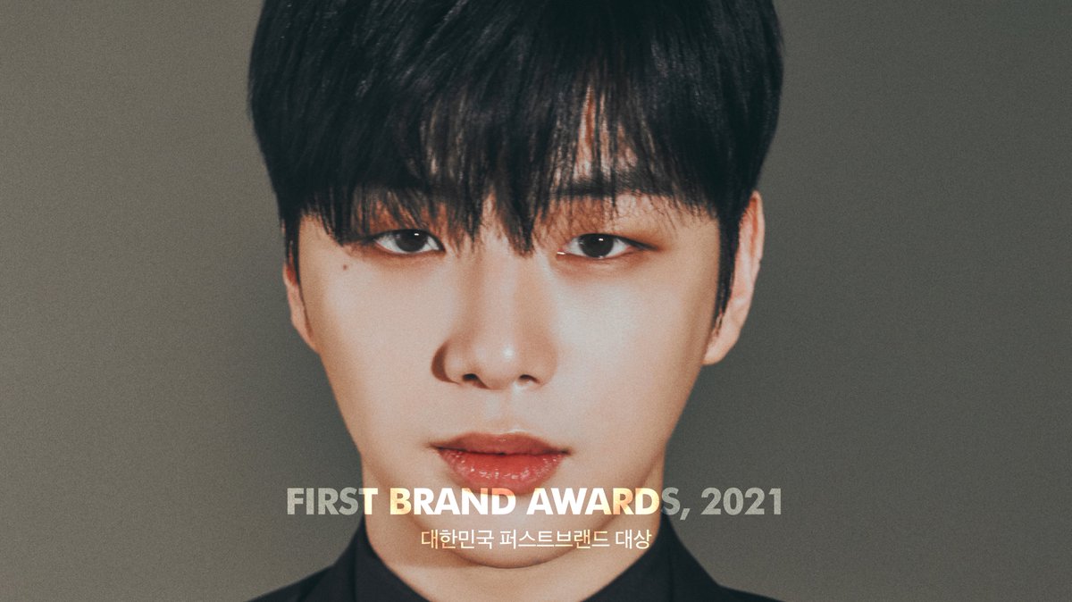 kcforum's tweet photo. 🗳️2021 대한민국 퍼스트브랜드 대상
투표가 진행중입니다!

2021년을 이끌어갈, 기대되는 
남자솔로가수에 투표해주세요!😊

📅투표기간 : 2020. 11. 9 (월) - 11. 20 (금)
🔗https://t.co/Knu1NL7X5S

#대한민국퍼스트브랜드대상
#남자솔로가수
#하성운 #WOODZ #강다니엘 #이진혁 https://t.co/ghgDRXzYGy