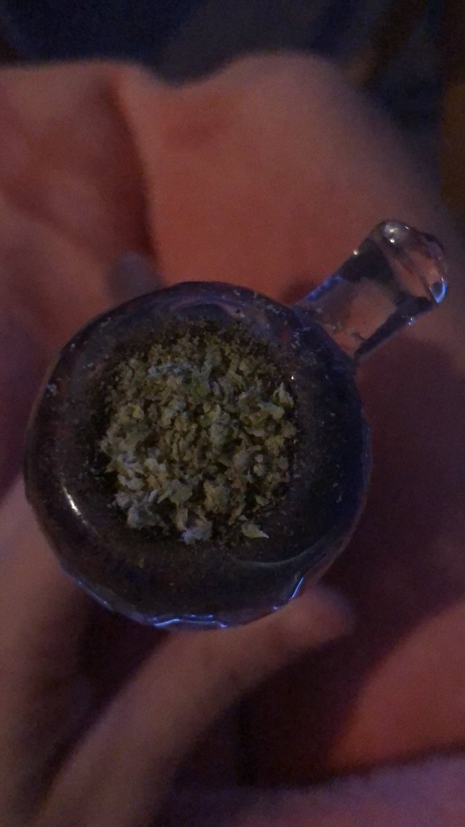 smokeweed42012's tweet photo. My baby gave me a little money to get some dank to hold me over until I bulk up tomorrow (flower Friday lol) he’s the best! I’m so ready for this 😍 #66cookies #stonerfam #loadabowl https://t.co/SOpxbaaL7p