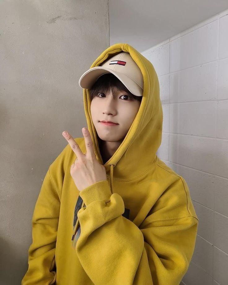 jisung as jake - FUNNY - can take on so many roles - smooth - laid back - don't let their goofiness fool you, they're really damn smart - cheers everyone up in the worst moments