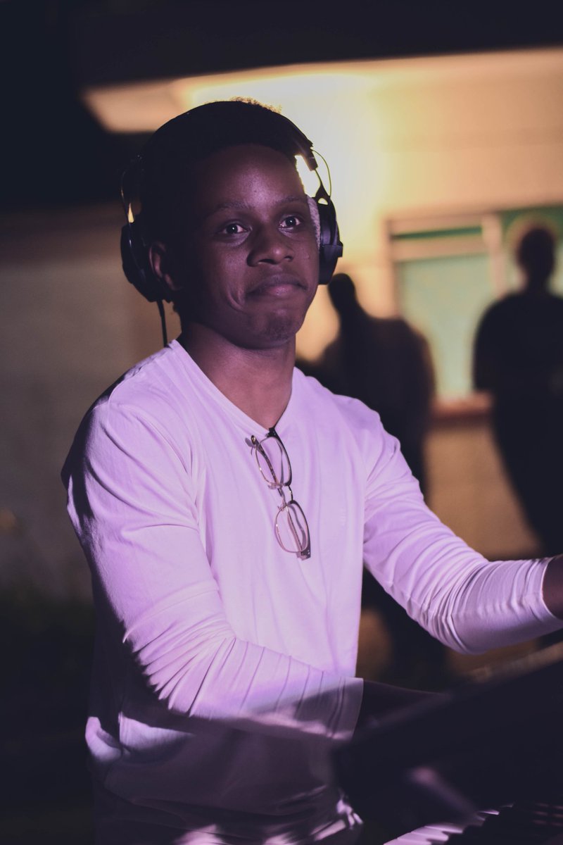 theelephantke's tweet photo. Eugene Kanyugo, live at The Elephant. https://t.co/mMEbWhlE6v
