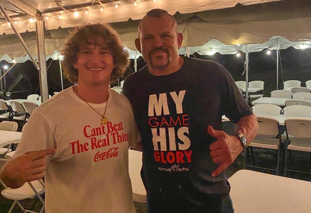 The Ice Man and I got to kick back and play some cornhole tonight! Good times. <a href="/iplaycornhole/">American Cornhole League</a> <a href="/ChuckLiddell/">Chuck Liddell 🥶</a>