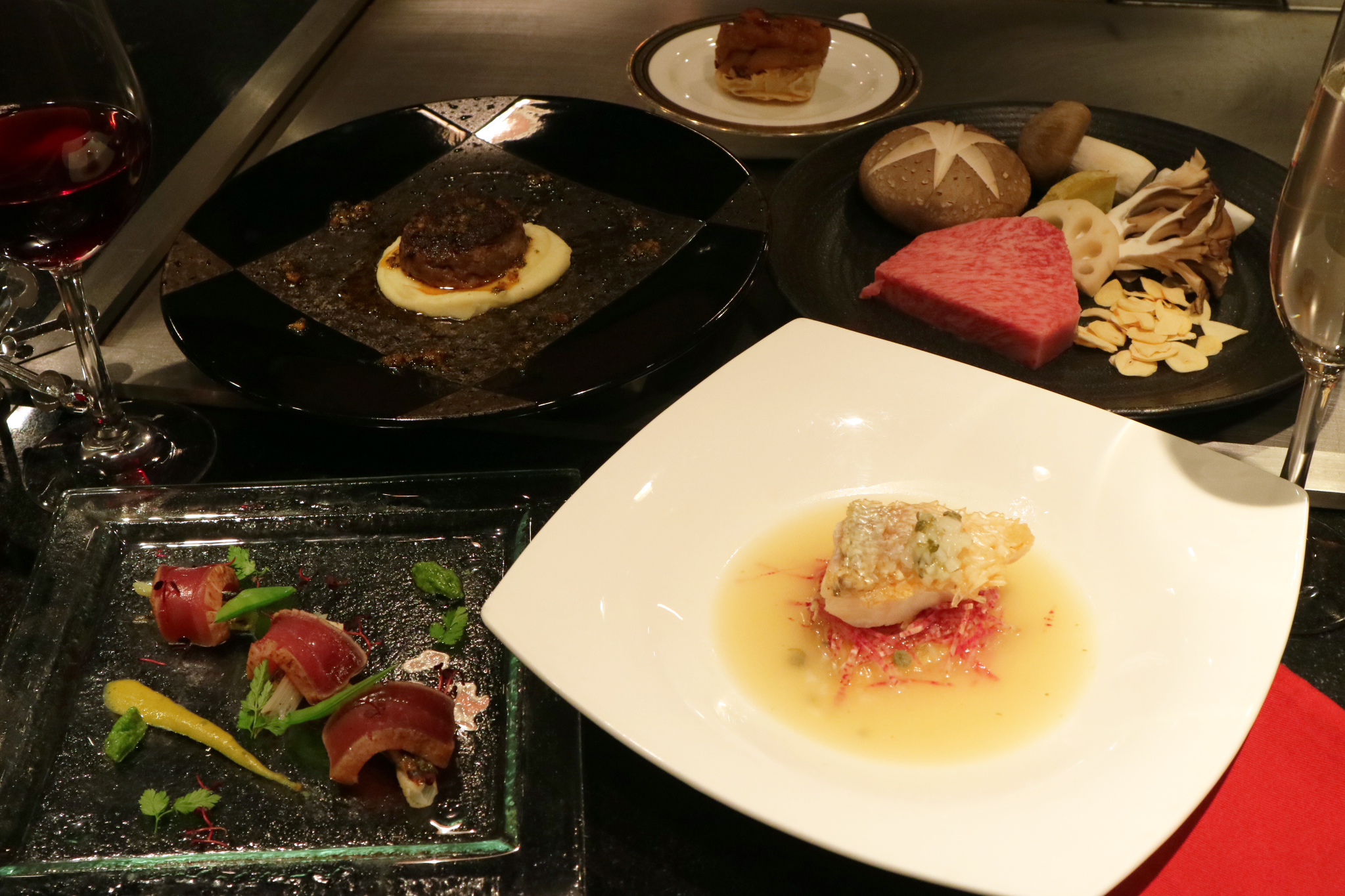栃木県宇都宮市の宇都宮東武ホテルグランデ 鉄板焼下野 期間限定 年12月22日 火 25日 金 クリスマスディナーコース ご家族や大切な方たちと 思い出に残るひとときをお過ごしいただければ幸いです ご予約をお待ちしております T Co