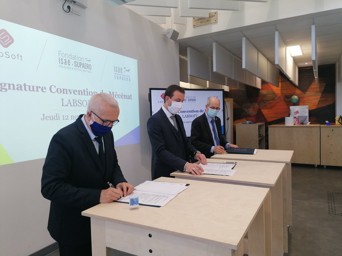 ISAE_officiel's tweet photo. L’@ISAE_officiel, la @FondationISAE &amp; LabSoft s’associent pour un #mécénat de compétence sur le thème du #DigitalLearning ! LabSoft mettra à profit ses compétences en matière de Big data, #IA et machine learning, &amp; développement #informatique à tous les niveaux architecturaux. https://t.co/eeCcuQEB3C