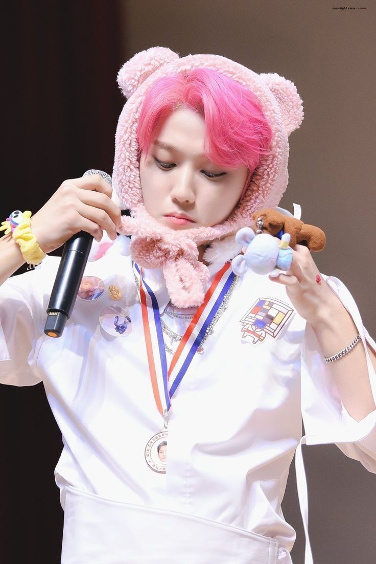 They both have puffy squishy cheeks!!!!