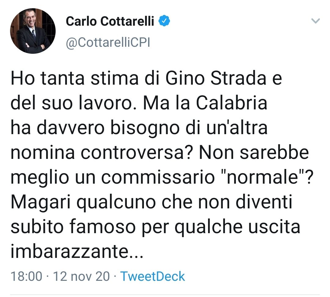 GenCar5's tweet image. Per Cottarelli Gino Strada è "controverso". Controverso per essere un bravo medico, esperto di sanità in zone disastrate del mondo. Nel mio vocabolario "controverso" è qualcuno del quale si temono collusione, corruzione, incapacità. Per Cottarelli però quello sarebbe "normale".